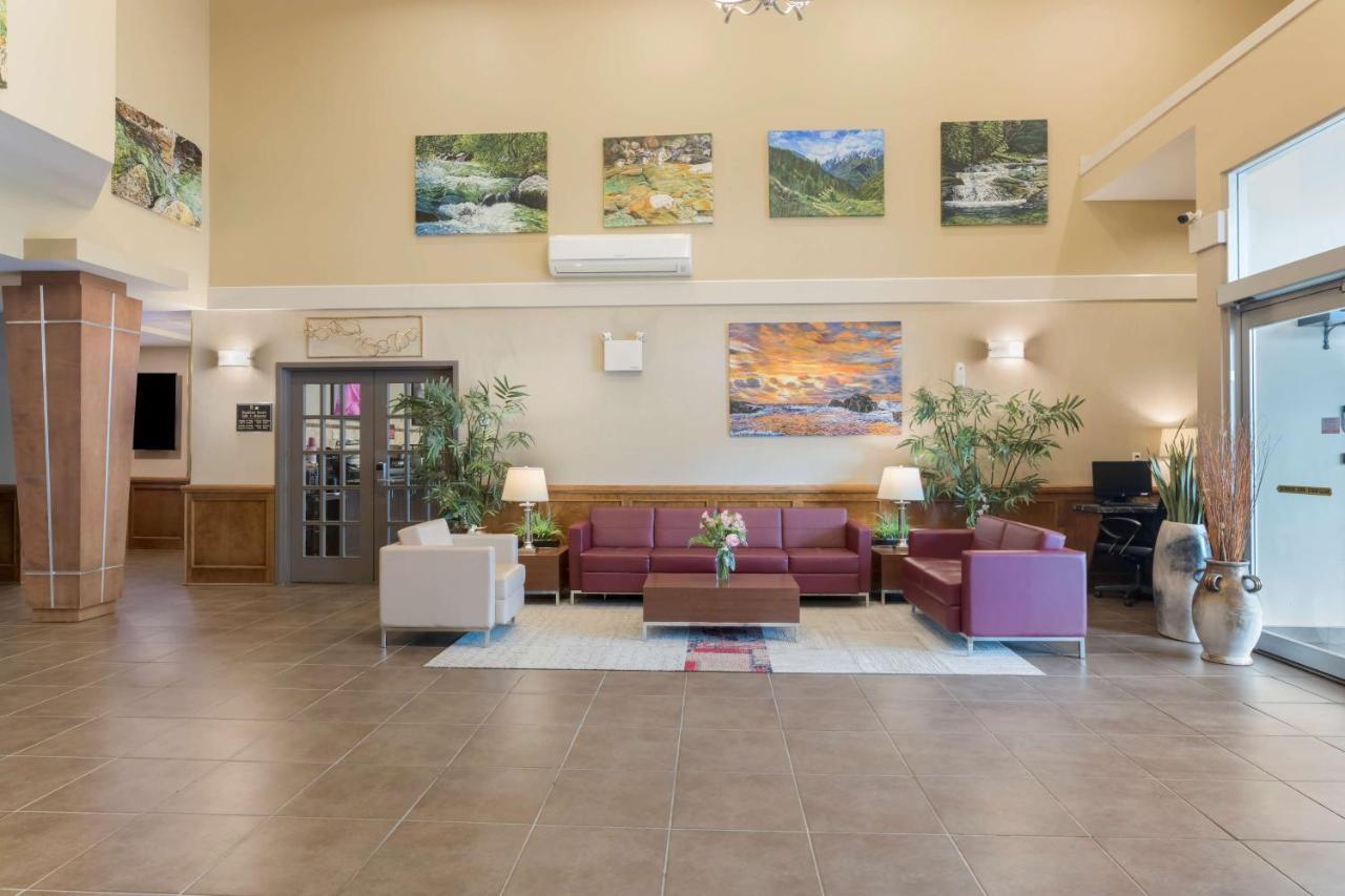 Best Western Plus Saint John Hotel & Suites מראה חיצוני תמונה