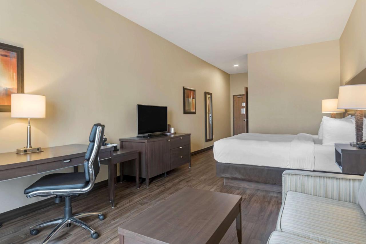Best Western Plus Saint John Hotel & Suites מראה חיצוני תמונה