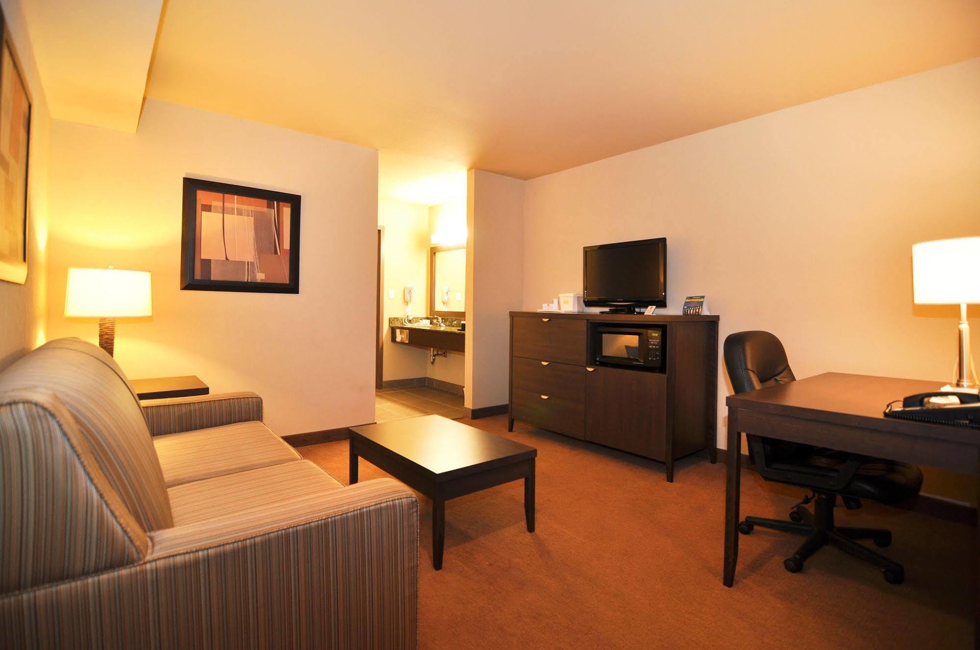 Best Western Plus Saint John Hotel & Suites מראה חיצוני תמונה